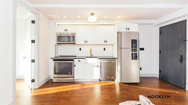 Rented by Nooklyn NYC LLC | media 30