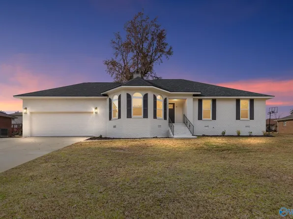 2602 Carlsbad Dr NW, Huntsville, AL 35810