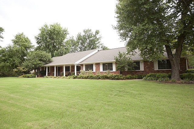 Beautiful ranch style treasure