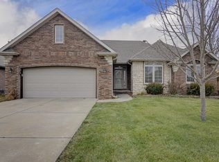 883 Dustin Ln, Nixa, MO 65714