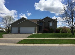 16875 Wilderness Trl SE, Prior Lake, MN 55372