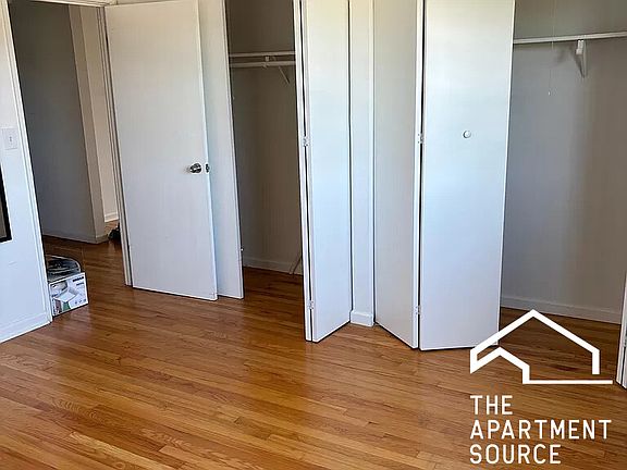 5th image of 7522 N Greenview Ave APT 505