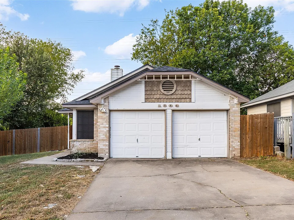 1803 Heatherglen Ln