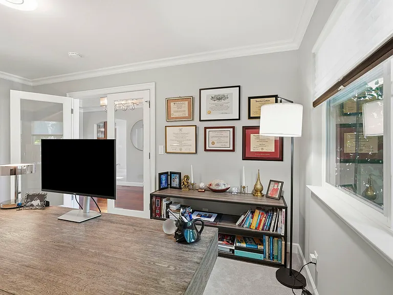 260 Chateau Dr — Photo 17