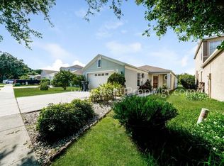 439 Maple Pointe Dr, Seffner, FL 33584