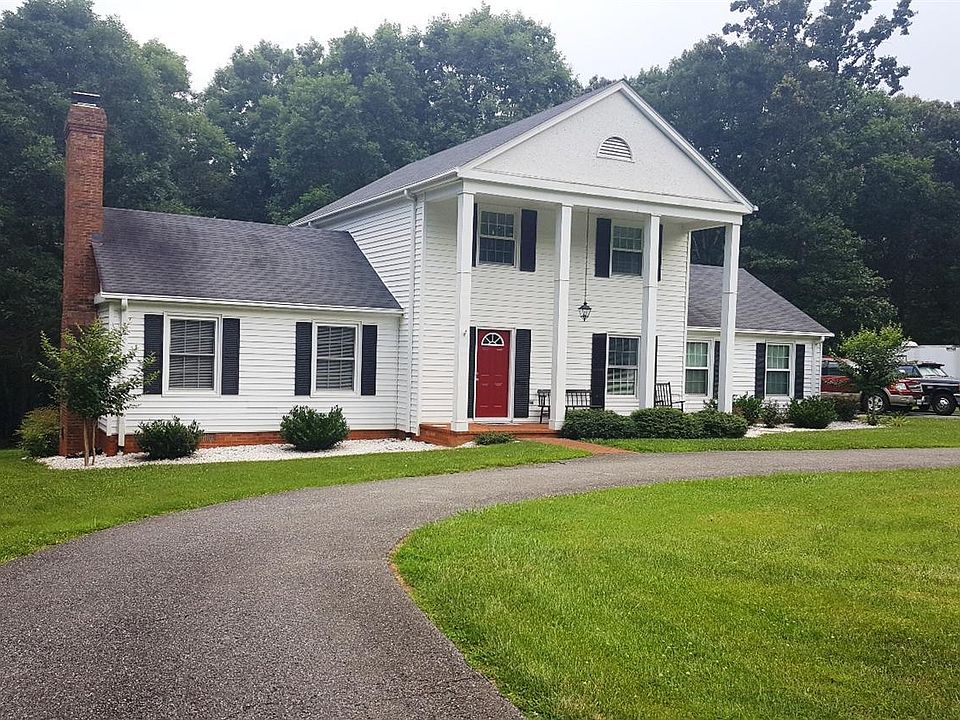 1st image of 409 Casaloma Dr