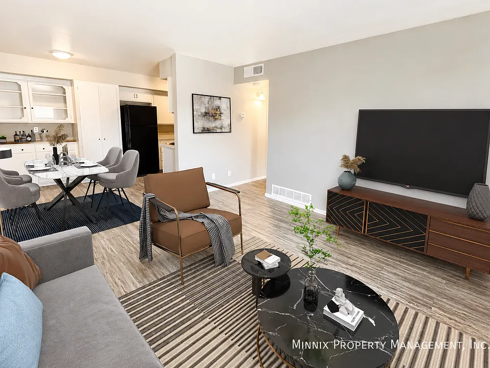 2010 Avenue S #14