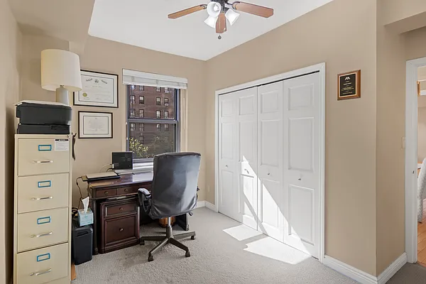 Sold by Hauseit LLC | media 23