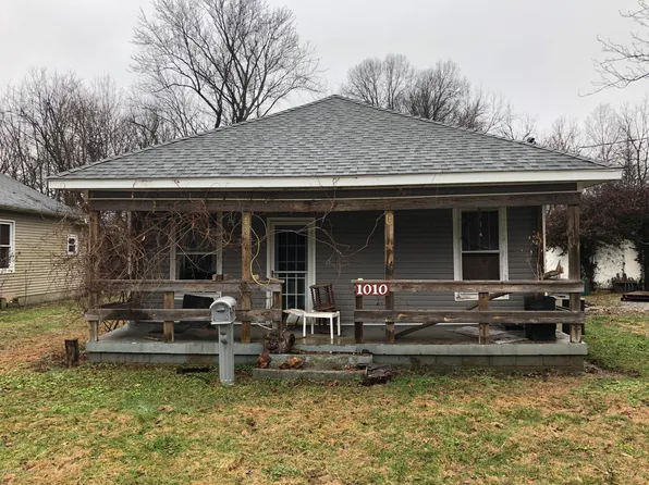 1010 Market Ave, Johnston City, IL 62951