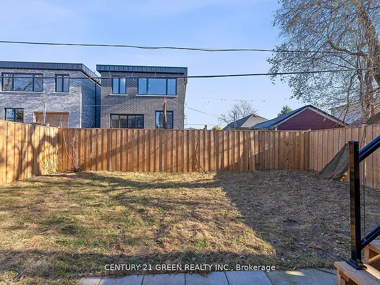 67 Bexhill Ave #MAIN 2ND FLOOR — Photo 33