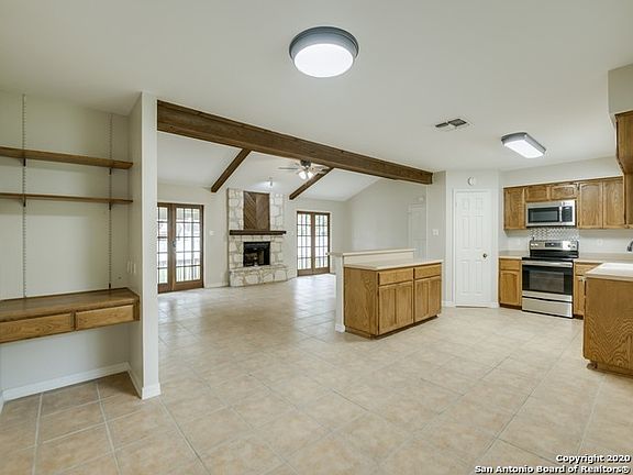 2nd image of 19915 Encino Cv
