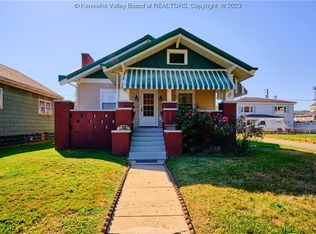 136 5th Ave, South Charleston, WV 25303