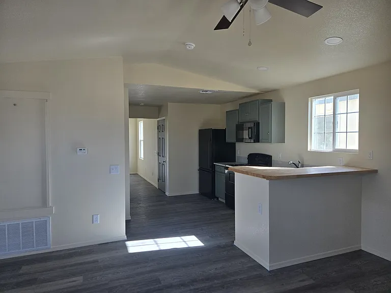 1484 Tonto Dr #1 — Photo 6
