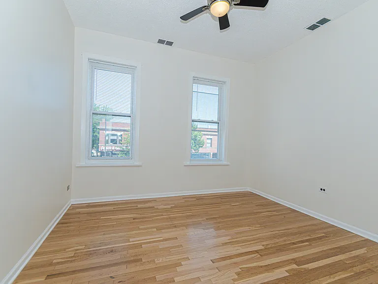 1024 N Western Ave #2 — Photo 13