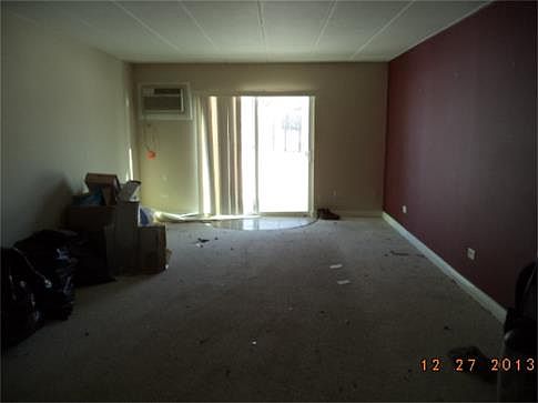 2nd image of 560 Lawrence Ave APT 116