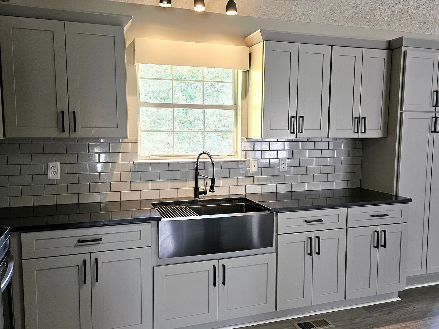 Spacious 4 Bedroom 2.5 bath in Hixson, TN 37343 — Photo 4