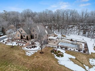2640 Nickel Ledge Rd, De Pere, WI 54115