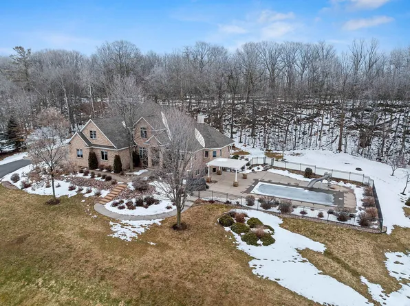 2640 Nickel Ledge Rd, De Pere, WI 54115