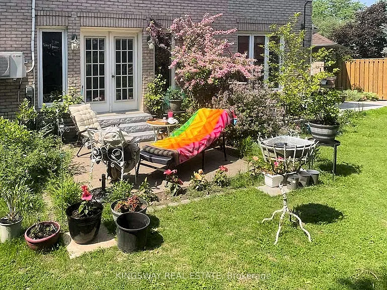 4040 Lookout Ct — Photo 4