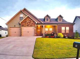 107 Franklin Cir, Fort Oglethorpe, GA 30742