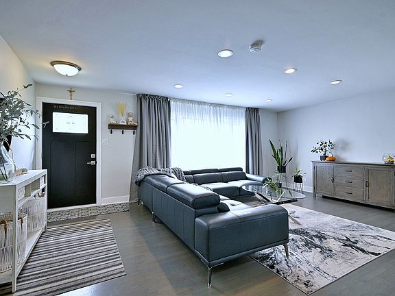 4th image of 8033 Long Ave