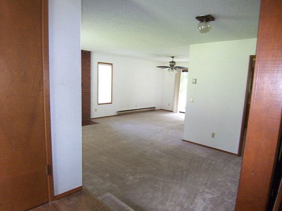 4th image of 237 NW Calista Ct
