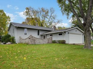 1024 Marnie St S, Maplewood, MN 55119