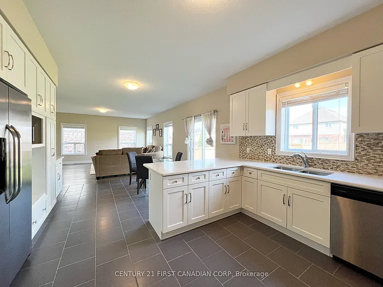 75 Bradwell Chase — Photo 6