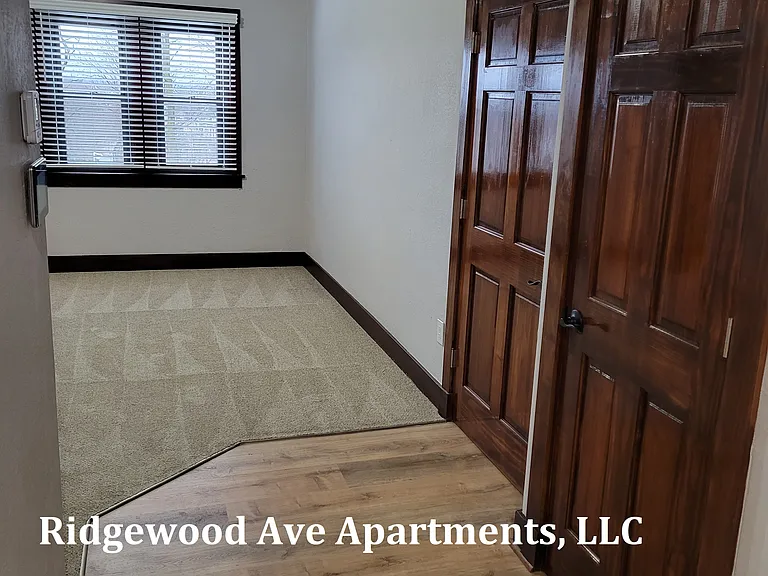 400 Ridgewood Ave #1 — Photo 15