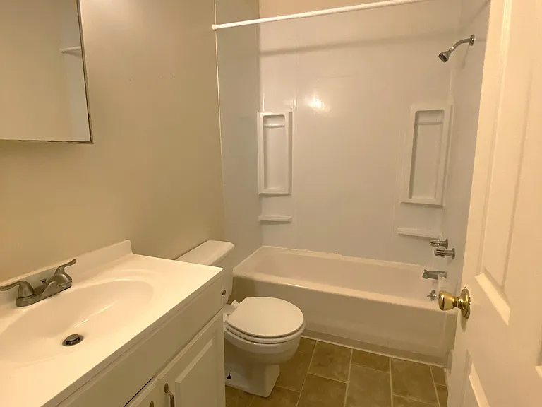 Summit Place Apartments — Photo 6