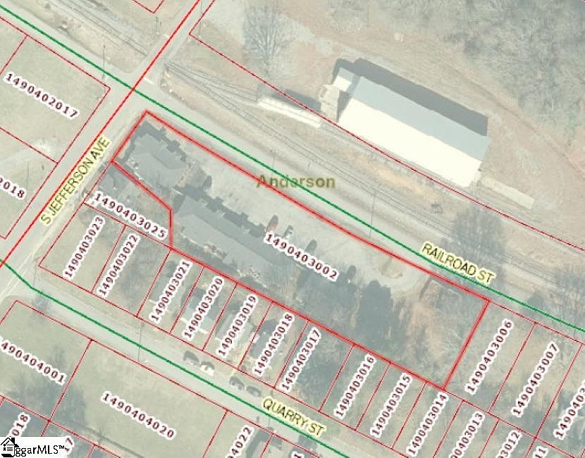 1st image of 902 Railroad St