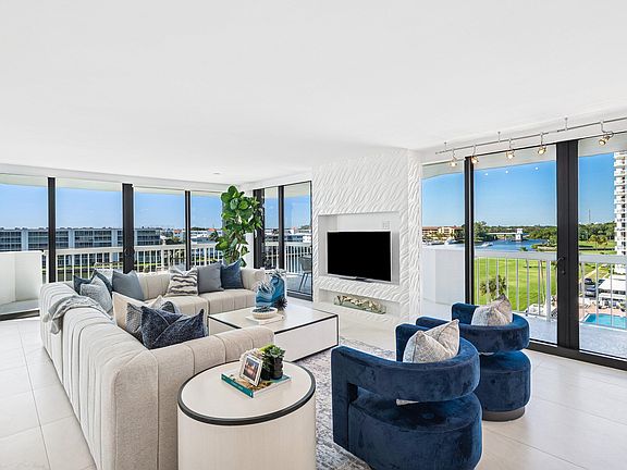 4th image of 115 Lakeshore Drive #648