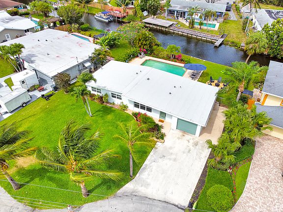 2nd image of 6821 Kingston Drive