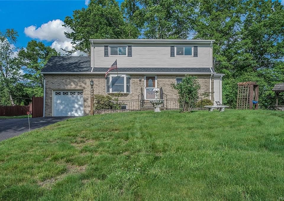 1st image of 10 Tucker Ave