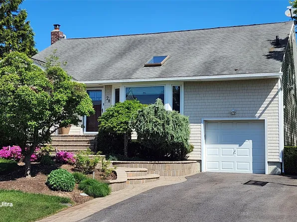 26 Tioga Drive, Jericho, NY 11753