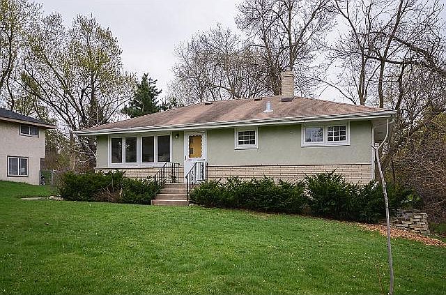 1st image of 476 Lovell Ave