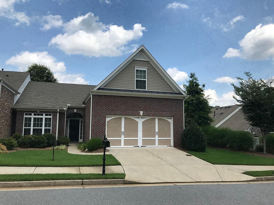 2BR 2BA with 2 CAR GARAGE.  55+ Active Adult Community with 