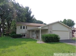12300 Magnolia St NW, Coon Rapids, MN 55448