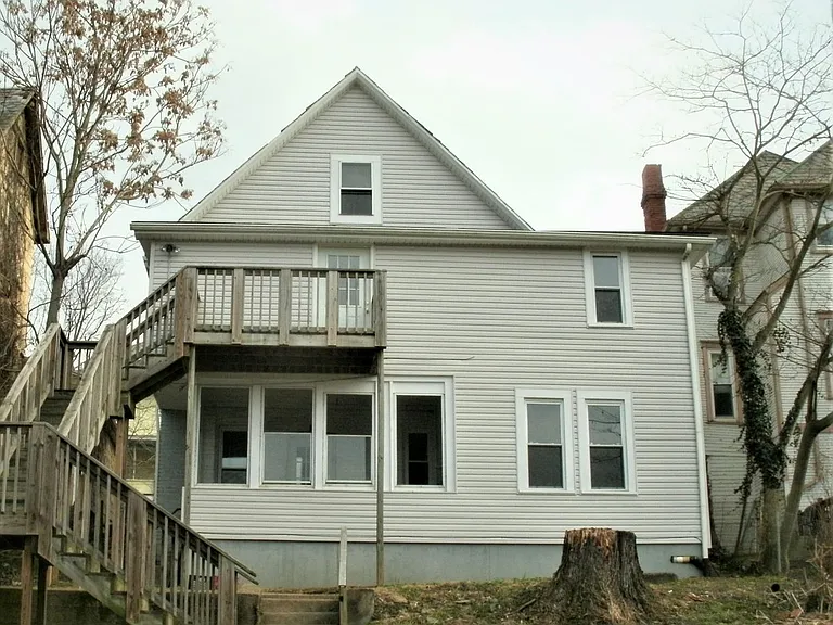 121 Muskingum Dr — Photo 1