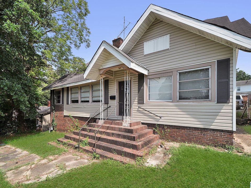 1st image of 825 Valley Road Pl