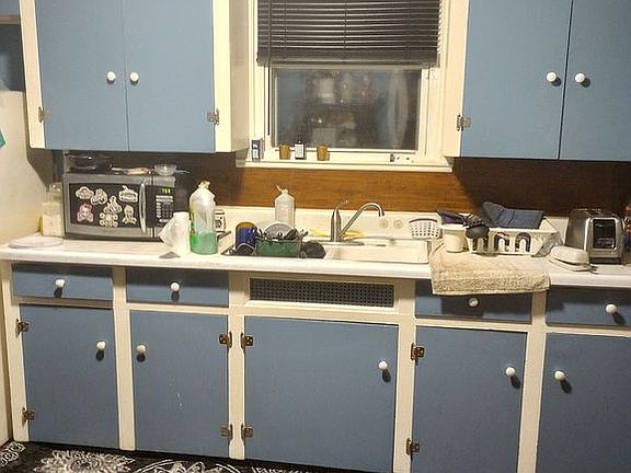 2nd image of 31501 Rosslyn Ave