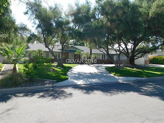 2nd image of 209 Rosemary Ln