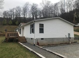 207 Lansing Rd, Waynesville, NC 28786