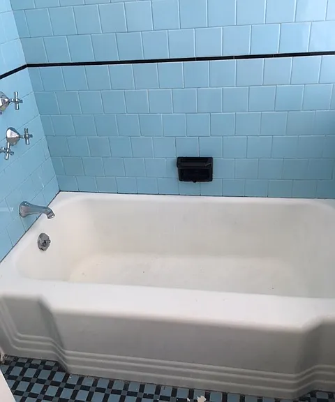 322 Broadway — Photo 7
