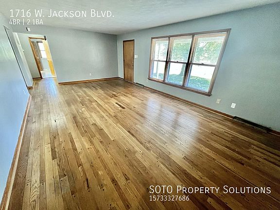 4th image of 1716 W Jackson Blvd