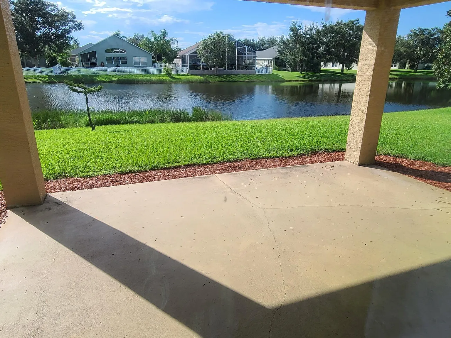 4 bed, 2.0 bath, 1904 sqft, $2,650 — Photo 3