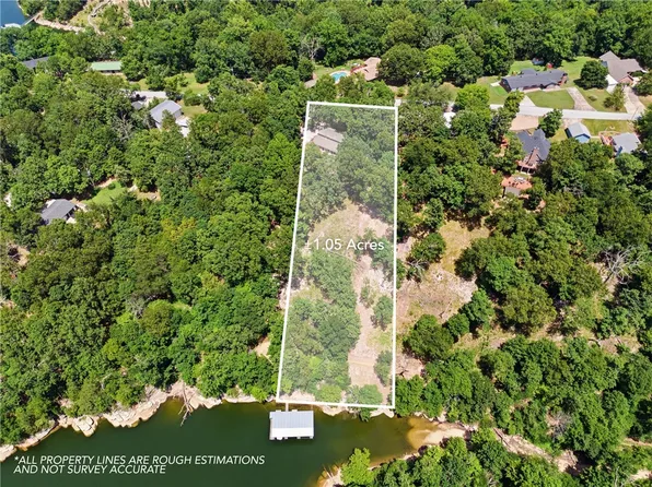 12275 Blueberry Ln, Lowell, AR 72745