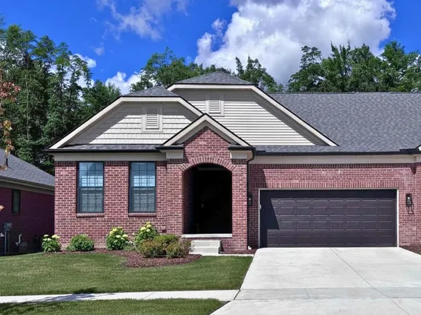 55789 Oak Pointe Dr, Shelby Township, MI 48315