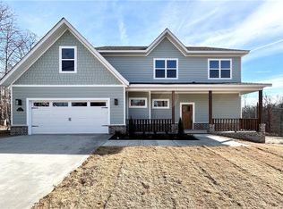 2 McKissick Cir, Bella Vista, AR 72715
