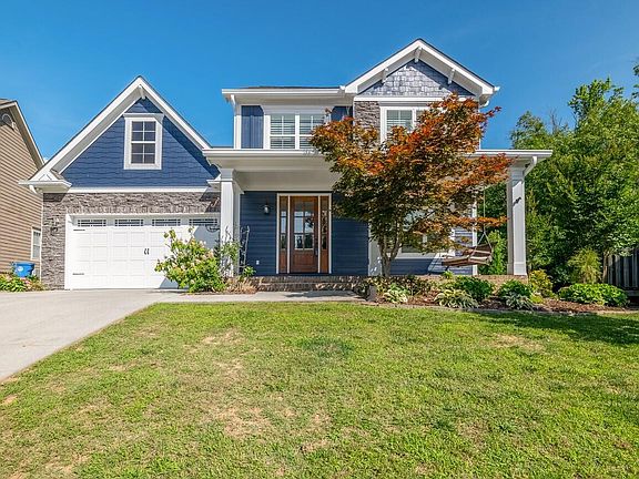 4th image of 8306 Glenshire Ln